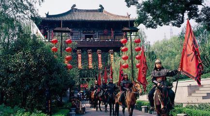 杭州西湖新景、花港观鱼、游宋城观“宋城千古情”、乌镇二日游