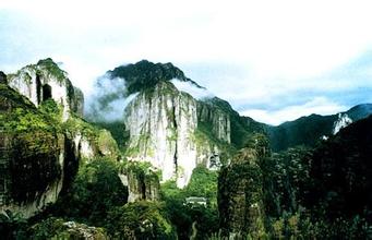 纯雁荡山全景（灵峰日景、夜景、灵岩、大龙湫瀑布）、长屿硐天 高铁3日游