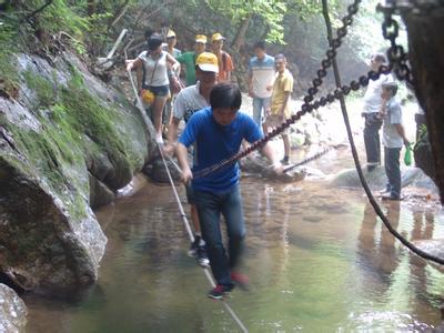 牯牛降山花浪漫、百丈崖激情二日游